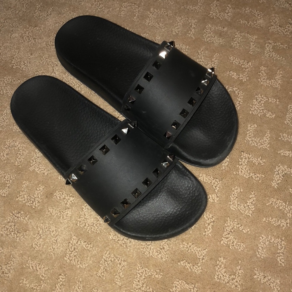 Valentino Rockstud Slides